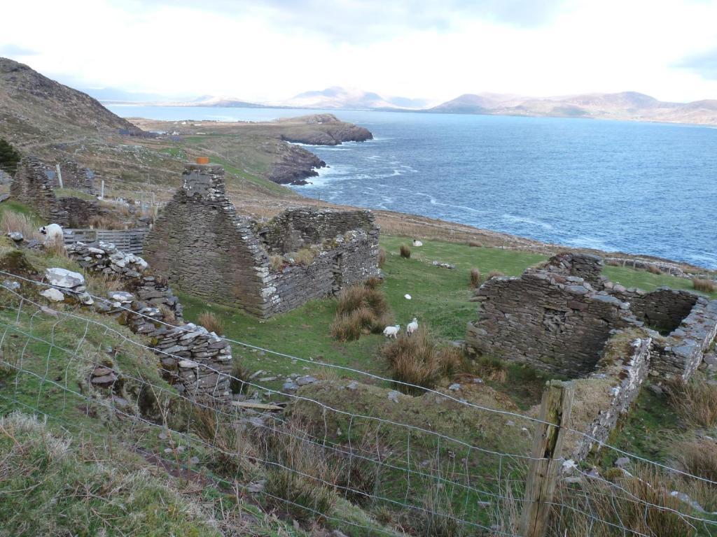 Skellig Cottages Ballinskelligs Exterior foto